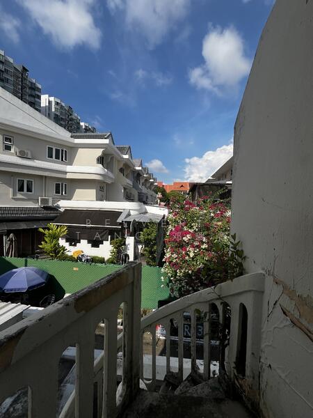 For Rent - Lowland Road