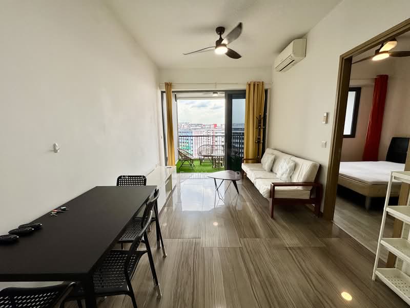 Lakeville, 1 Jurong Lake Link, 1 Bedroom, 560 sqft, Condominium For Rent, by Andrew Phee, 25637074 - PropertyGuru.com.sg