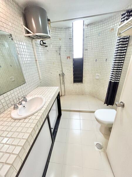 Teresa Ville, 1005 Lower Delta Road, 5 Bedrooms, 1,900 sqft, Condominium For Rent, by Connie Seah, 25637261 - PropertyGuru.com.sg
