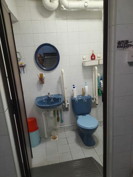 For Sale - 68 Redhill Close