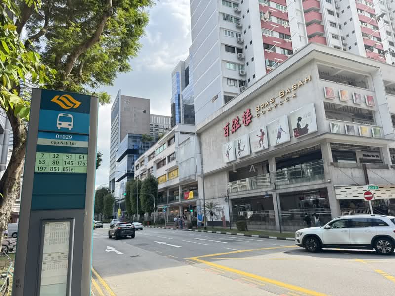 North Bridge Centre, 420 North Bridge Road, 667 sqft, Office For Rent, by Walter Lau, 25637338 - Bus stop few steps away from North Bridge Centre - CommercialGuru.com.sg