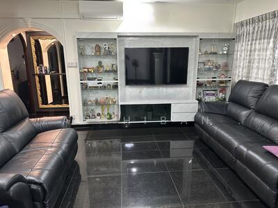 For Sale - 326 Sembawang Crescent