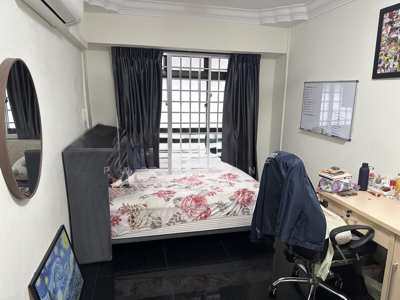 For Sale - 326 Sembawang Crescent