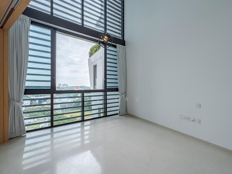 The Crest, 101 Prince Charles Crescent, Alexandra / Commonwealth, 3 Bedrooms, 1,270 sqft, Condominium For Sale, by CY Lau, 25637551 - Living room - PropertyGuru.com.sg