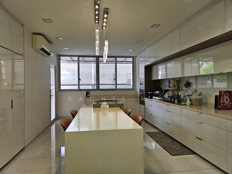 ⭐️Well Renovated⭐️Beautiful Garden⭐️Near MRT ☎️Rachel 9238.8820, Toh Yi Drive/ Kismis Road/ Kismis Ave, 5 Bedrooms, 4,000 sqft, Semi-Detached House For Sale, by Rachel Ng, 25637775 - Dry Kitchen - PropertyGuru.com.sg