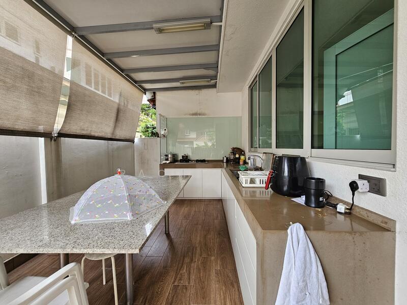 ⭐️Well Renovated⭐️Beautiful Garden⭐️Near MRT ☎️Rachel 9238.8820, Toh Yi Drive/ Kismis Road/ Kismis Ave, 5 Bedrooms, 4,000 sqft, Semi-Detached House For Sale, by Rachel Ng, 25637775 - Wet Kitchen - PropertyGuru.com.sg
