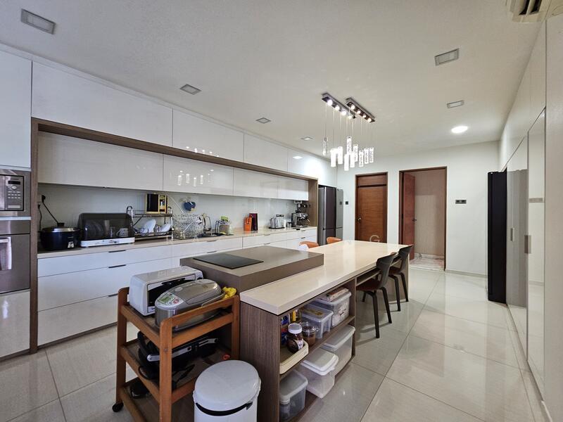 ⭐️Well Renovated⭐️Beautiful Garden⭐️Near MRT ☎️Rachel 9238.8820, Toh Yi Drive/ Kismis Road/ Kismis Ave, 5 Bedrooms, 4,000 sqft, Semi-Detached House For Sale, by Rachel Ng, 25637775 - Kitchen - PropertyGuru.com.sg
