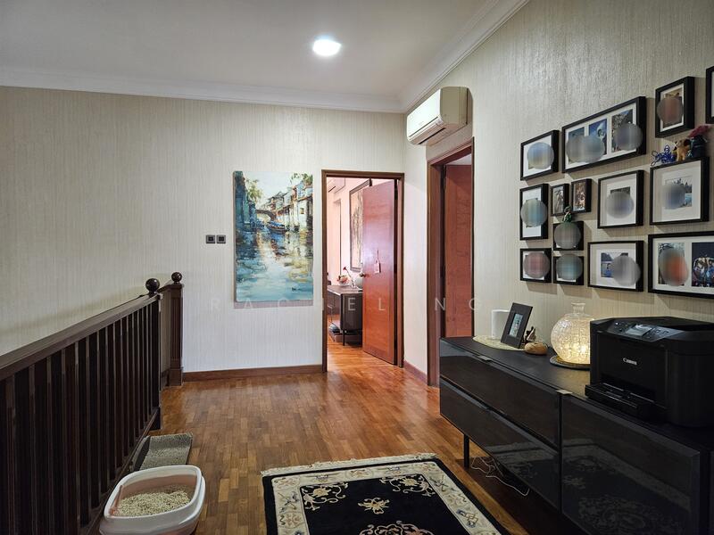 ⭐️Well Renovated⭐️Beautiful Garden⭐️Near MRT ☎️Rachel 9238.8820, Toh Yi Drive/ Kismis Road/ Kismis Ave, 5 Bedrooms, 4,000 sqft, Semi-Detached House For Sale, by Rachel Ng, 25637775 - Hallway - PropertyGuru.com.sg