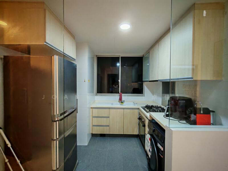 The Parc Condominium, 3 West Coast Walk, 4 Bedrooms, 1,000 sqft, Condominium For Rent, by Joanne Li, 25638138 - Kitchen - PropertyGuru.com.sg