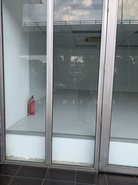 ALEXANDRA Industrial Building showroom facing main road, , 2,240 sqft, Light Industrial (B1) For Rent, by Kwan Wei Hoe, 25638224 - CommercialGuru.com.sg