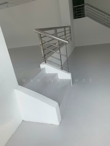ALEXANDRA Industrial Building showroom facing main road, , 2,240 sqft, Light Industrial (B1) For Rent, by Kwan Wei Hoe, 25638224 - CommercialGuru.com.sg