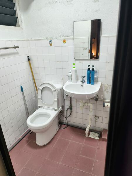 182 Ang Mo Kio Avenue 5, 182 Ang Mo Kio Avenue 5, 2 Bedrooms, 732 sqft, HDB Flat For Rent, by Jeffrey Lee, 25638328 - PropertyGuru.com.sg