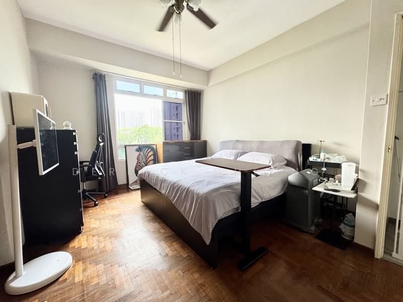 Bishan Park Condo Condominium For Sale at S$ 2,500,000 | PropertyGuru Singapore - Bedroom