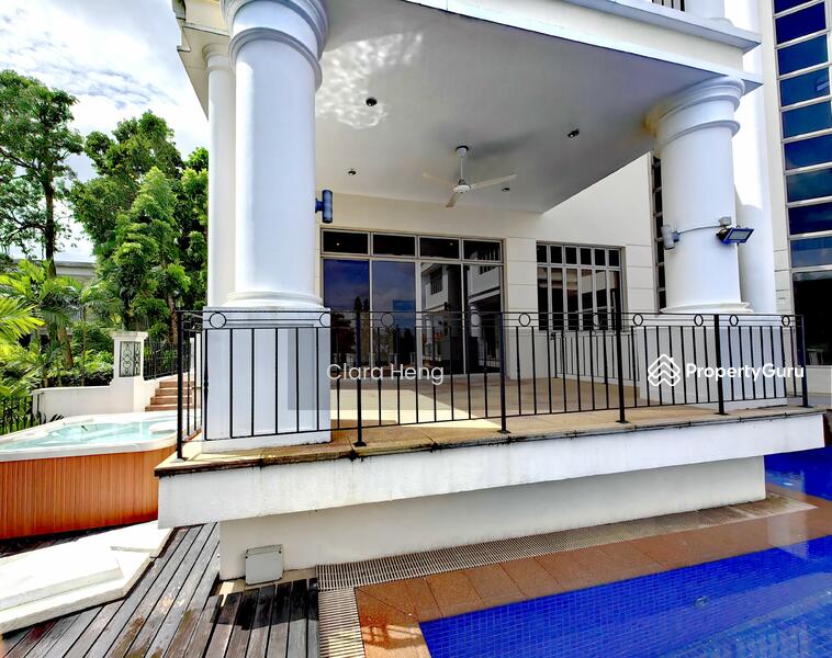 Jacuzzi & Pool