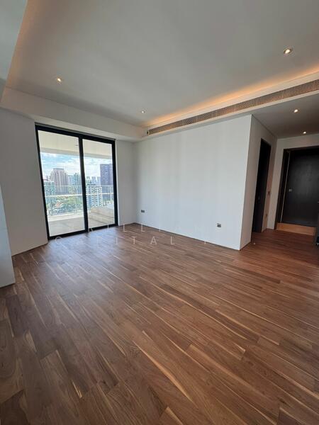 Boulevard Vue D10 | Master Bedroom 03