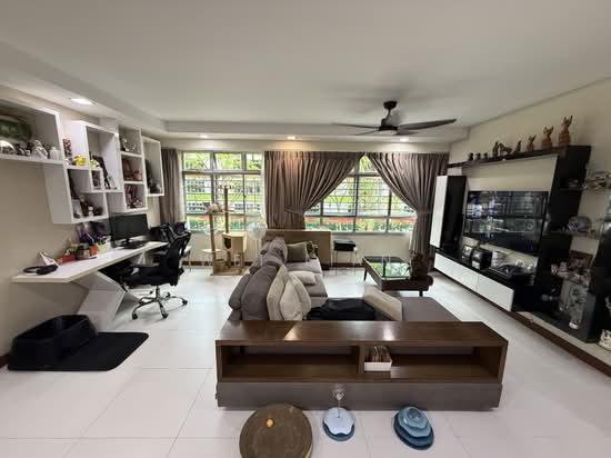 For Sale - 329B Anchorvale Street