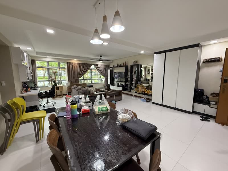 329B Anchorvale Street, 329B Anchorvale Street, 3 Bedrooms, 1,205 sqft, HDB Flat For Sale, by Wei Lian, 25639528 - Living Room - PropertyGuru.com.sg