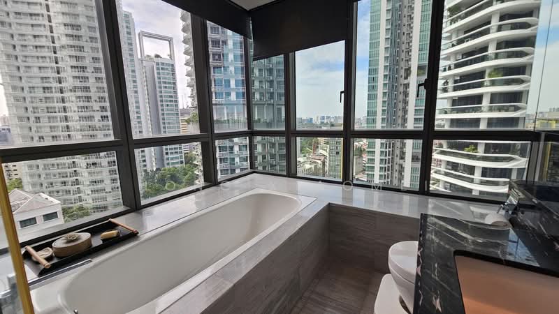 8 Saint Thomas, 10 Saint Thomas Walk, 3 Bedrooms, 1,302 sqft, Condominium For Rent, by Zhong Xiaomei, 25639574 - Master Bathroom - PropertyGuru.com.sg