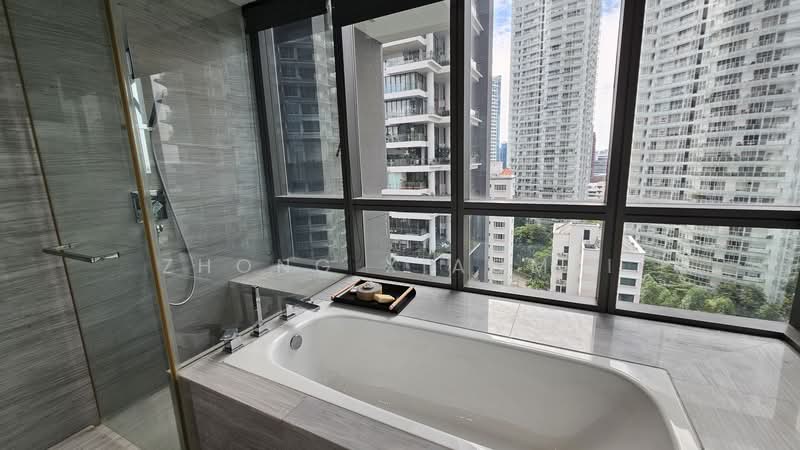 8 Saint Thomas, 10 Saint Thomas Walk, 3 Bedrooms, 1,302 sqft, Condominium For Rent, by Zhong Xiaomei, 25639574 - Master Bathroom - PropertyGuru.com.sg