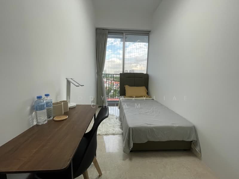 The Parc Condominium, 1 West Coast Walk, Room Rental, 200 sqft, Condominium For Rent, by Melody Azyliae Chiam, 25639585 - PropertyGuru.com.sg