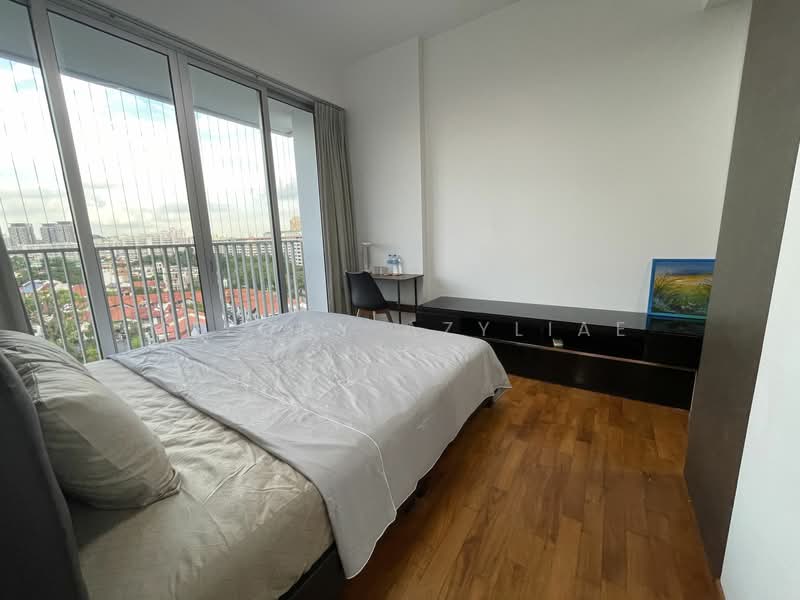 The Parc Condominium, 1 West Coast Walk, Room Rental, 200 sqft, Condominium For Rent, by Melody Azyliae Chiam, 25639585 - PropertyGuru.com.sg