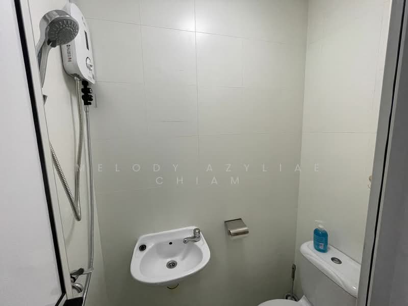 The Parc Condominium, 1 West Coast Walk, Room Rental, 200 sqft, Condominium For Rent, by Melody Azyliae Chiam, 25639585 - PropertyGuru.com.sg