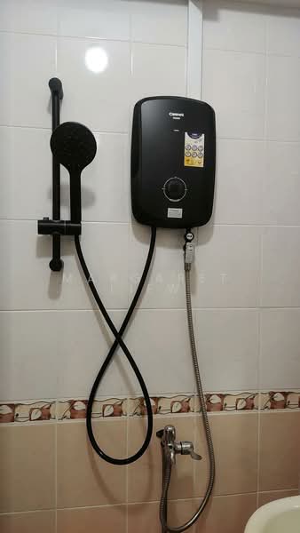 513 Ang Mo Kio Avenue 8, 513 Ang Mo Kio Avenue 8, Room Rental, 200 sqft, HDB Flat For Rent, by Margaret Liew, 25639620 - Bathroom - PropertyGuru.com.sg