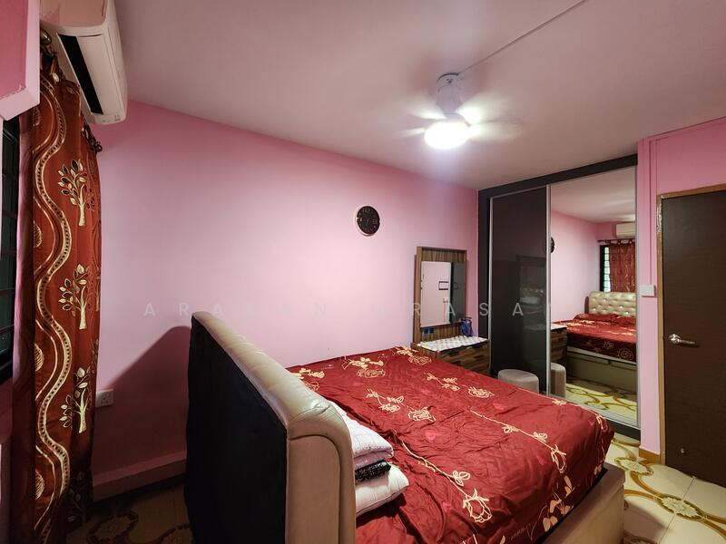 705 Clementi West Street 2, 705 Clementi West Street 2, Room Rental, 172 sqft, HDB Flat For Rent, by Arasan Arasan, 25639840 - Master Bedroom - PropertyGuru.com.sg