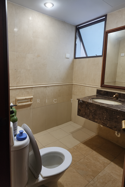 Parc Oasis, 35 Jurong East Avenue 1, Room Rental, 200 sqft, Condominium For Rent, by Eric Tan, 25639905 - Bathroom - PropertyGuru.com.sg