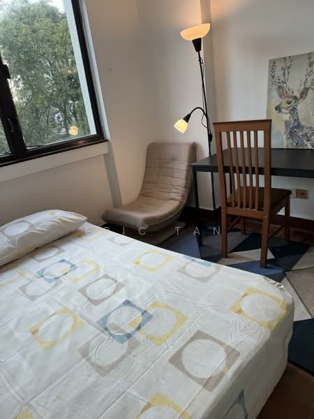 Parc Oasis, 35 Jurong East Avenue 1, Room Rental, 200 sqft, Condominium For Rent, by Eric Tan, 25639905 - Bedroom - PropertyGuru.com.sg