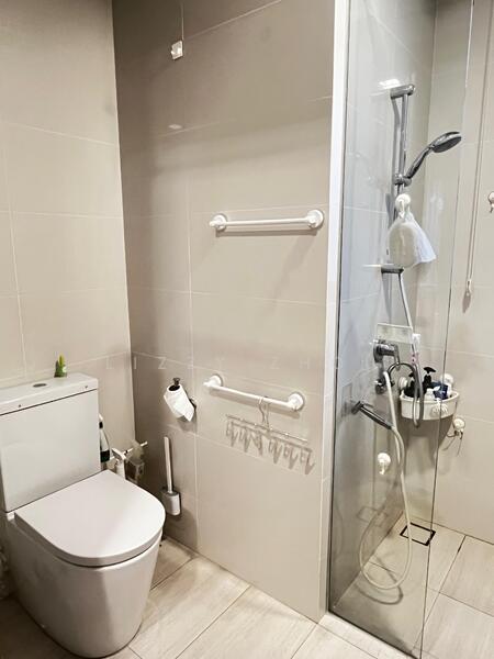Lakeville, 3 Jurong Lake Link, 3 Bedrooms, 936 sqft, Condominium For Rent, by Lizzy Zhou, 25640058 - PropertyGuru.com.sg