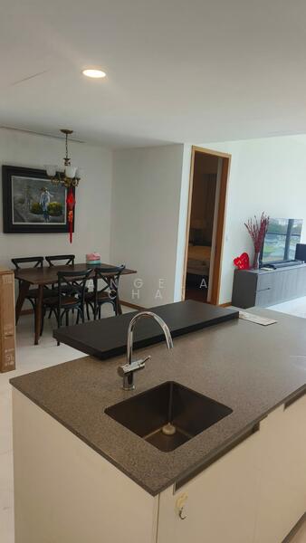 Marina One Residences, 21 Marina Way, 2 Bedrooms, 1,216 sqft, Condominium For Rent, by Angela Chan, 25640061 - Dining Room - PropertyGuru.com.sg