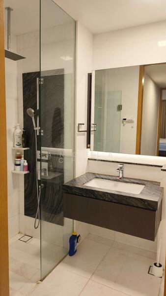 Marina One Residences, 21 Marina Way, 2 Bedrooms, 1,216 sqft, Condominium For Rent, by Angela Chan, 25640061 - Bathroom - PropertyGuru.com.sg