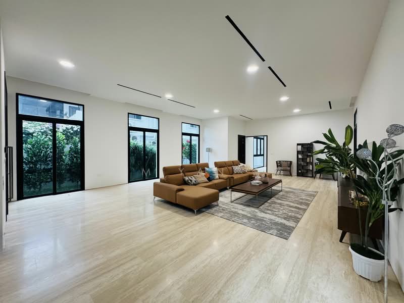 For Sale - Brand new & freehold bungalow, 4 levels with Lift, swimming Pool, wide frontage to Park 4 cars