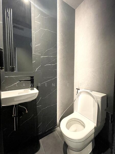 Reflections at Keppel Bay Condominium For Sale at S$ 3,380,000 | PropertyGuru Singapore - Bathroom