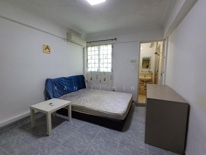 513 Ang Mo Kio Avenue 8, 513 Ang Mo Kio Avenue 8, 2 Bedrooms, 721 sqft, HDB Flat For Rent, by Kan Li Ling, 25640248 - Bedroom - PropertyGuru.com.sg