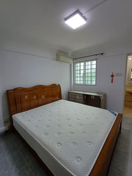 513 Ang Mo Kio Avenue 8, 513 Ang Mo Kio Avenue 8, 2 Bedrooms, 721 sqft, HDB Flat For Rent, by Kan Li Ling, 25640248 - Bedroom - PropertyGuru.com.sg