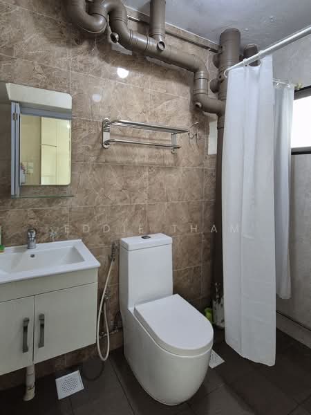 663C Jurong West Street 65, 663C Jurong West Street 65, Room Rental, 130 sqft, HDB Flat For Rent, by Eddie Tham, 25640447 - Bathroom - PropertyGuru.com.sg