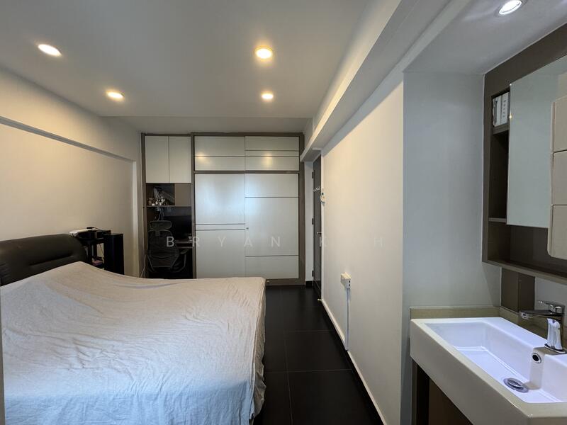 105 Towner Road, 105 Towner Road, 2 Bedrooms, 797 sqft, HDB Flat For Sale, by Bryan Koh, 25640500 - Master Bedroom - PropertyGuru.com.sg