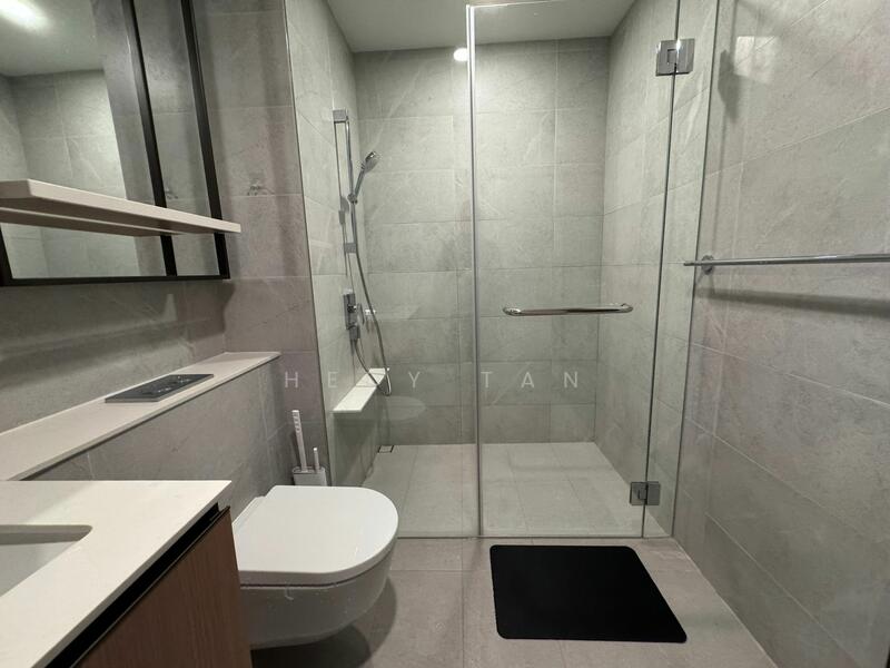 JadeScape, 8 Shunfu Road, 2 Bedrooms, 764 sqft, Condominium For Sale, by Hedy Tan, 25640684 - Bathroom - PropertyGuru.com.sg