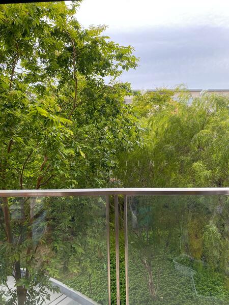 Seaside Residences, 10 Siglap Link, 3 Bedrooms, 1,023 sqft, Condominium For Sale, by Christine Tay, 25640719 - Balcony - PropertyGuru.com.sg