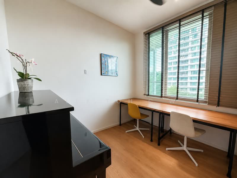 Tree House, 62 Chestnut Avenue, 4 Bedrooms, 1,410 sqft, Condominium For Sale, by Alex Toh C W, 25640927 - Study - PropertyGuru.com.sg