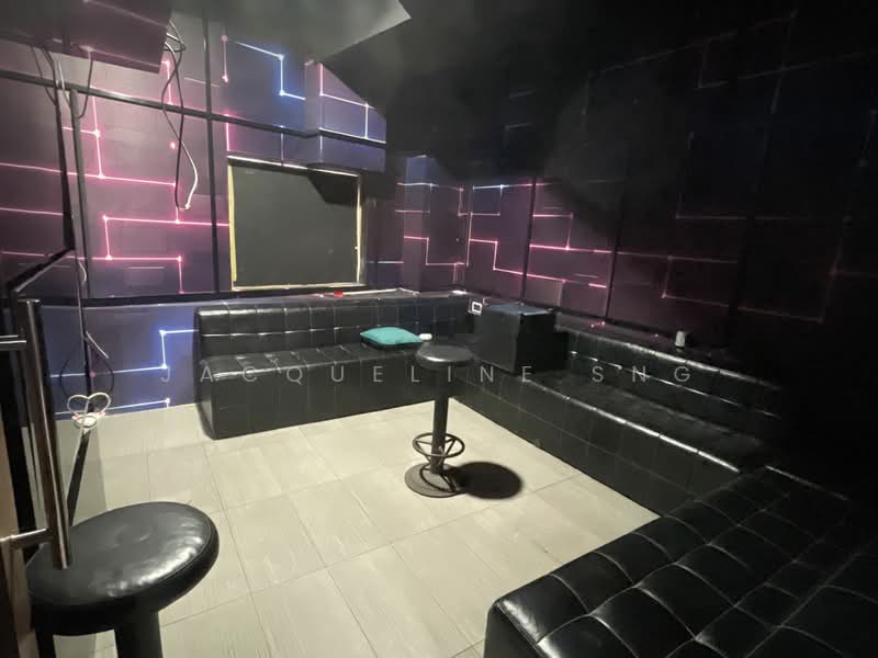 Bugis dance club/ karaoke/ KTV/ flower joint, Beach Road / Bugis / Rochor, 2,200 sqft, Food & Beverage For Rent, by Jacqueline Sng, 25641096 - CommercialGuru.com.sg