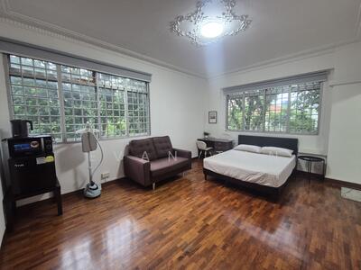 For Rent - Master Room @ Kum Hing Court! 5 mins to Orchard!