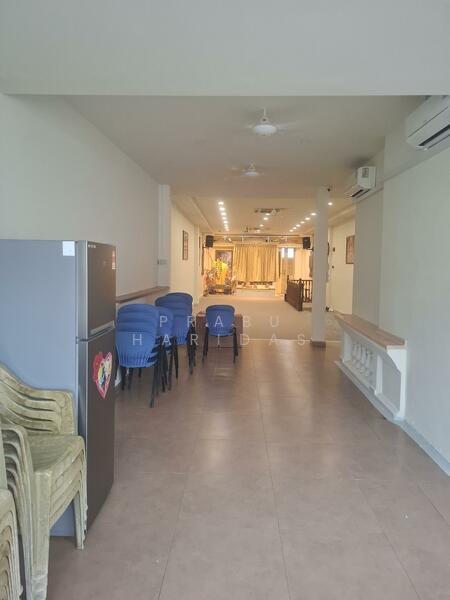 ♦️♦️Freehold Restaurent Approved Shophouse For Sale at D8 with Good Land Size, , 2,600 sqft, Shop / Shophouse For Sale, by Prabu Haridas, 25641539 - Interior - CommercialGuru.com.sg