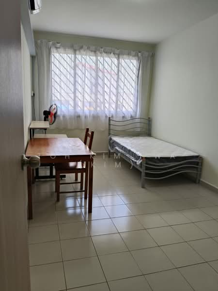 For Rent - 2 Spacious Common Rooms Near NTU!