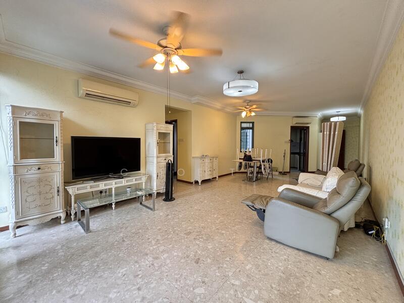 Summerdale, Boon Lay Drive, 3 Bedrooms, 1,399 sqft, Condominium For Rent, by Chloe Tey, 25641830 - Living Room - PropertyGuru.com.sg