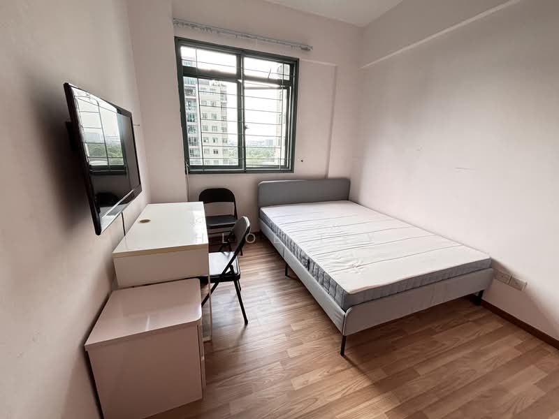 Summerdale, Boon Lay Drive, 3 Bedrooms, 1,399 sqft, Condominium For Rent, by Chloe Tey, 25641830 - Bedroom - PropertyGuru.com.sg