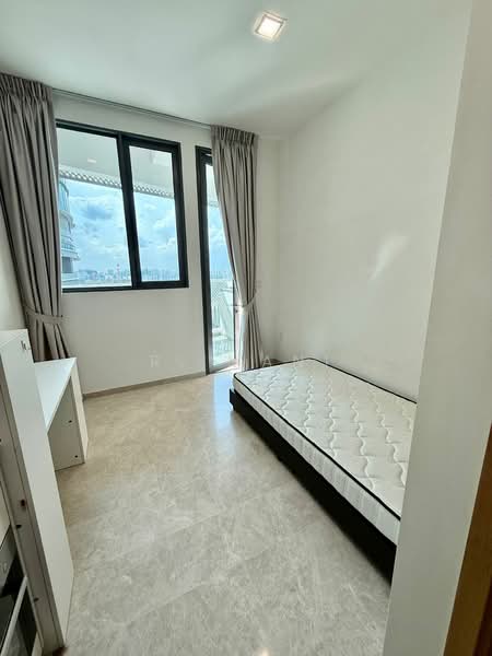 City Gate, 371 Beach Road, Studio, 280 sqft, Condominium For Rent, by R. Mani, 25641838 - Bedroom - PropertyGuru.com.sg