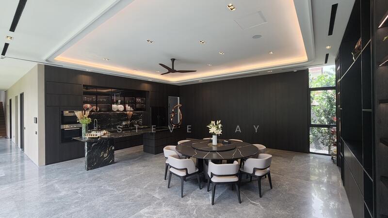 For Sale - ☆ MODERN LUXE GCB ☆ CLUNY-BOTANIC GARDENS Proximity - 1KM NYPS ☆
